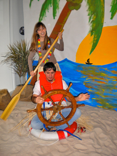 Notice the Maori watching us from behind the mural