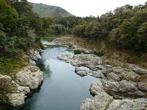 River crossing on the way to Nelson River crossing on the way to Nelson